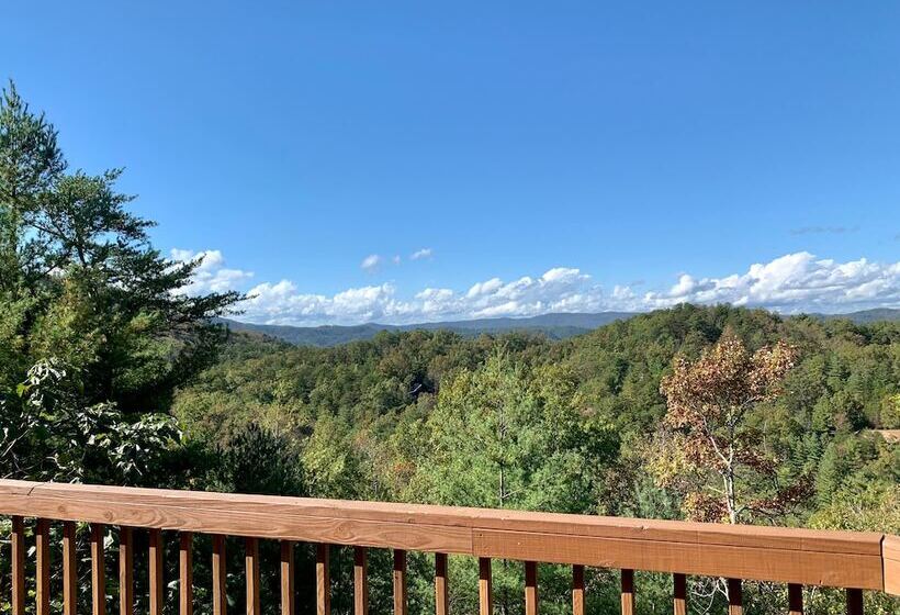 Horsin Around Tennessee