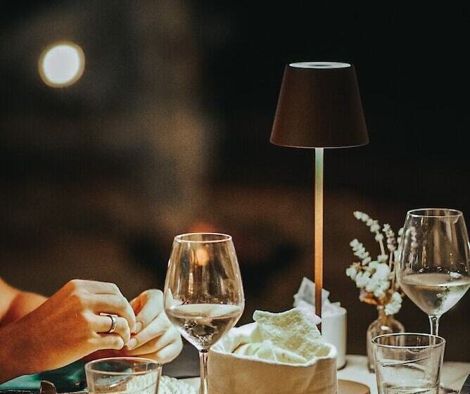 פונדק Antica Villa Colonica