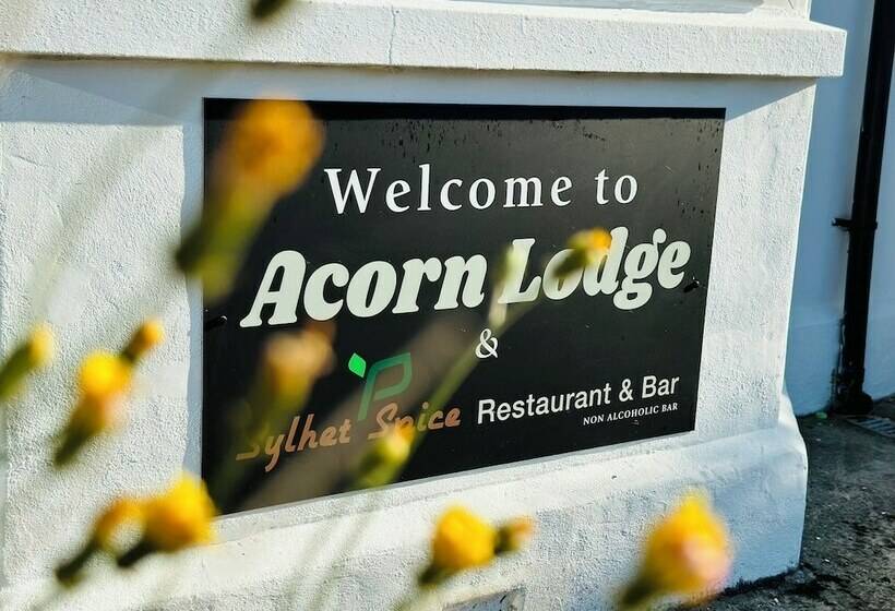 Acorn Lodge Hotel Gatwick & Parking