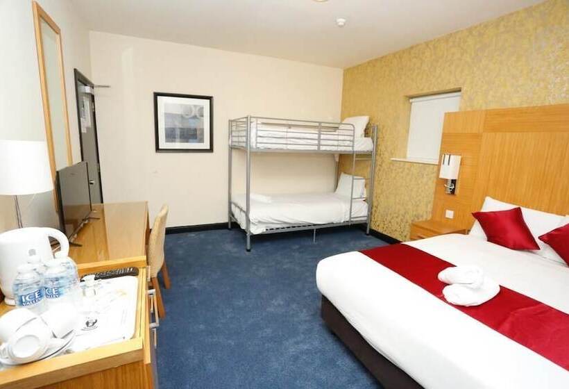 Acorn Lodge Hotel Gatwick & Parking