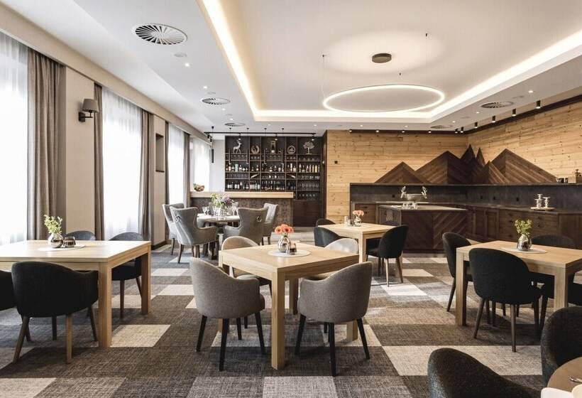 酒店 Arietes Marmont Resort