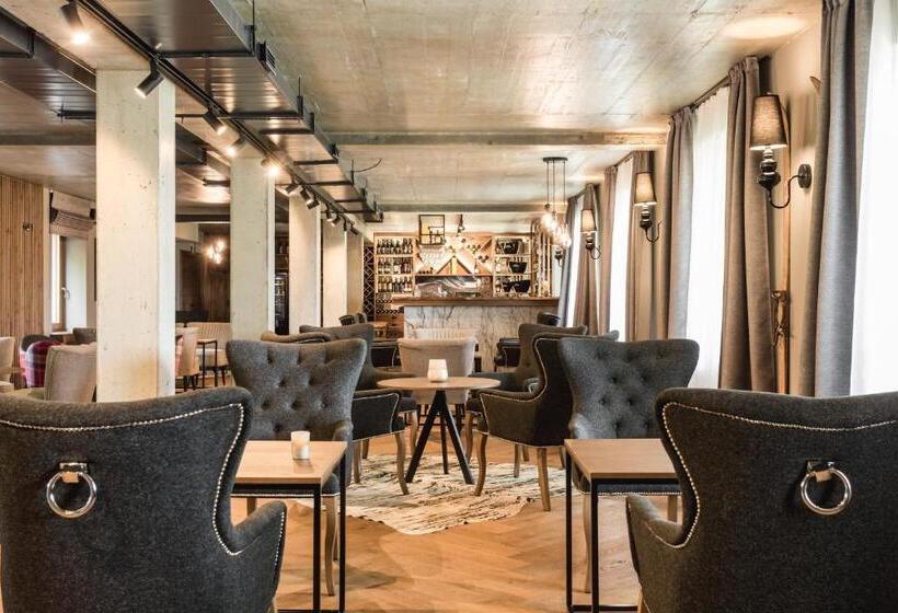 酒店 Arietes Marmont Resort