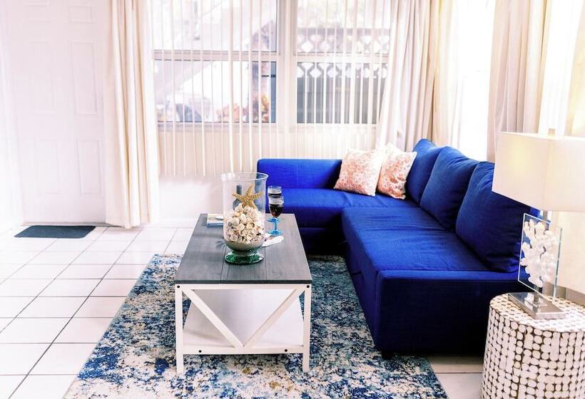 בית מלון כפרי Beachside Gardens Apartments By Lowkl