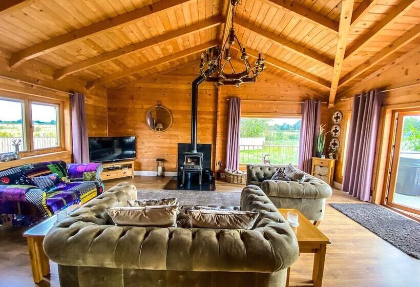 فندق Beautiful 3 Bed Luxury Private Lodge In York