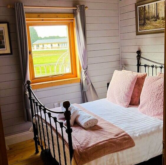 فندق Beautiful 3 Bed Luxury Private Lodge In York