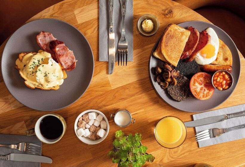 호텔 Brig O Doon House