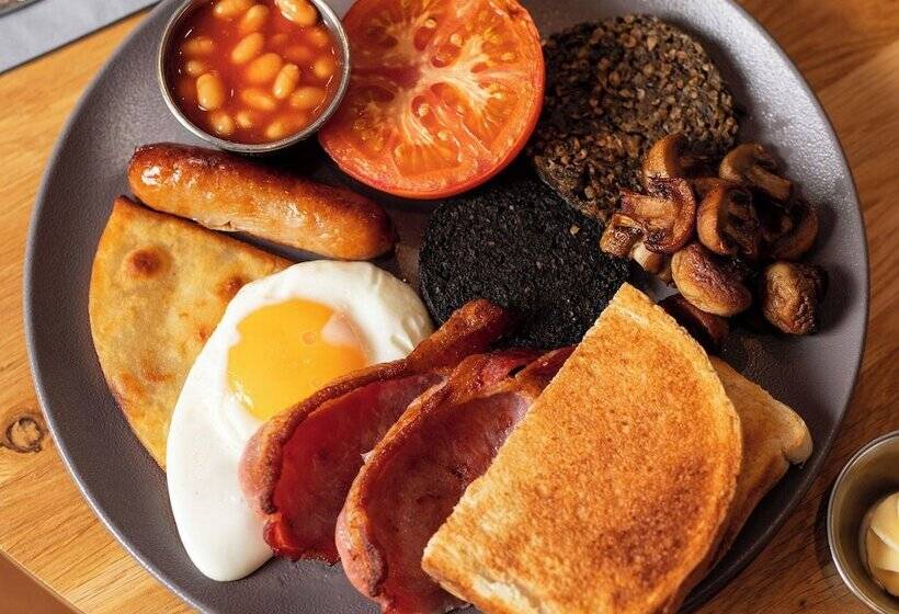 호텔 Brig O Doon House