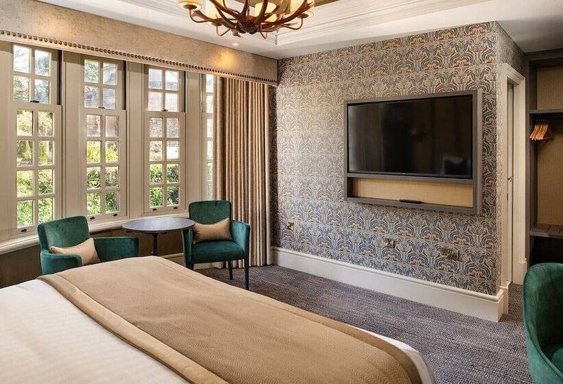 호텔 Brig O Doon House