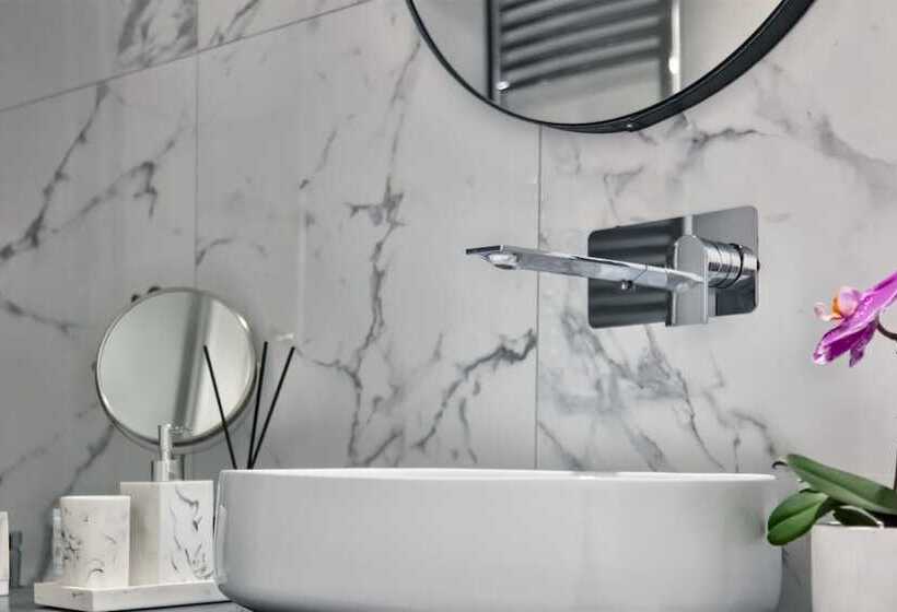 בית מלון כפרי Fellini Design Suites