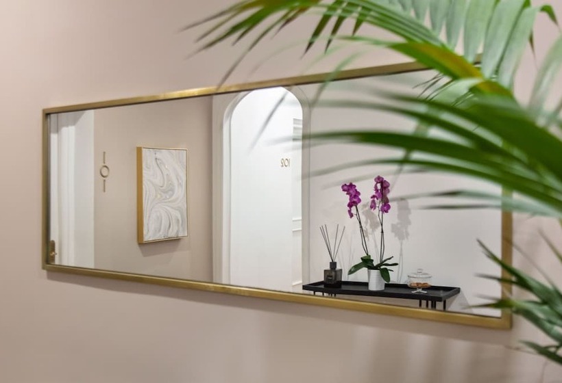 בית מלון כפרי Fellini Design Suites