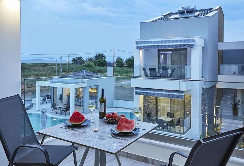 בית מלון כפרי Greystone Suites