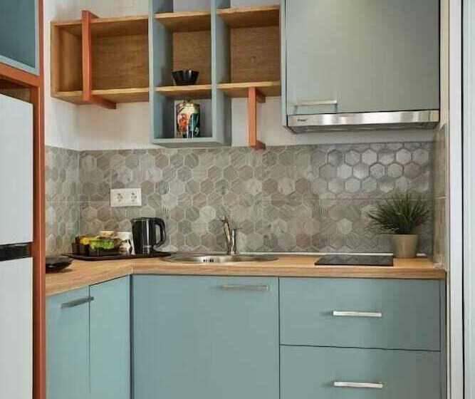 בית מלון כפרי Greystone Suites