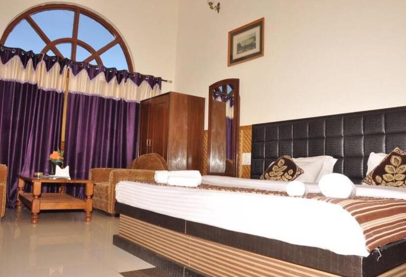 בית מלון כפרי Himalaya Mount View Resort Kausani