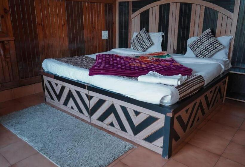 בית מלון כפרי Himalaya Mount View Resort Kausani