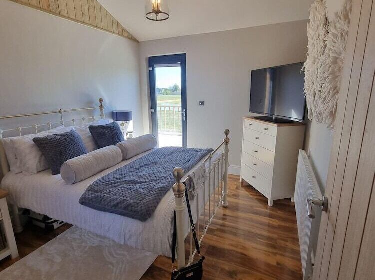 فندق Immaculate 4 Bed Private Luxury Lodge Near York