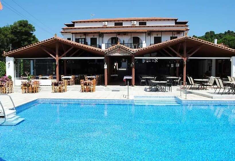 ホテル Koukounaries Beach