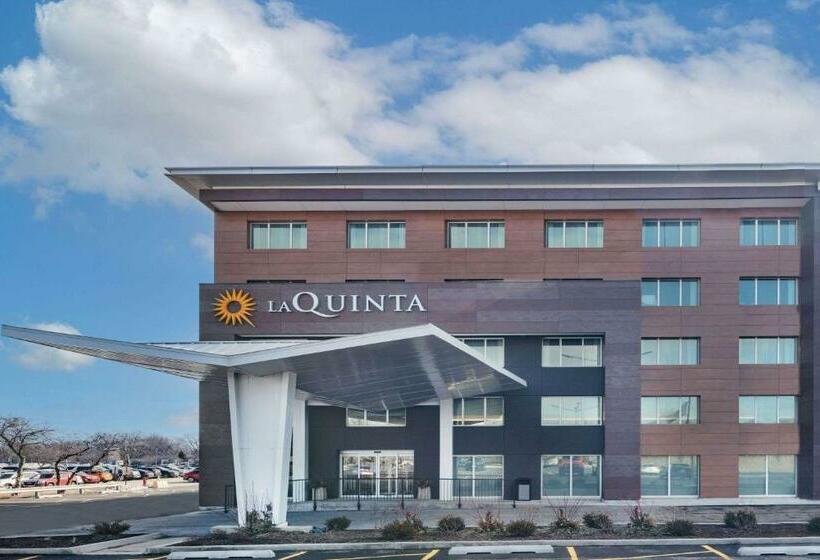 Отель La Quinta By Wyndham Chicago O Hare Airport