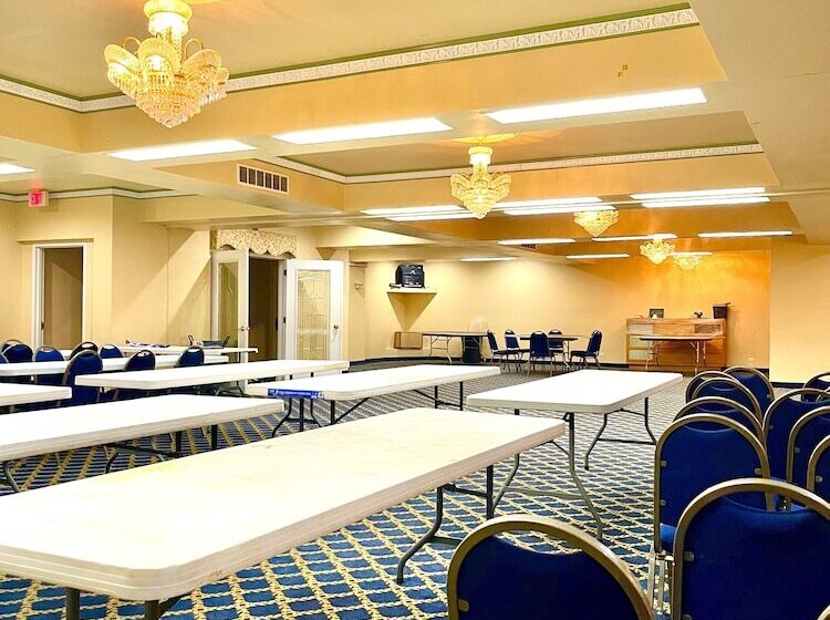 فندق M Morgantown   Wvu Area