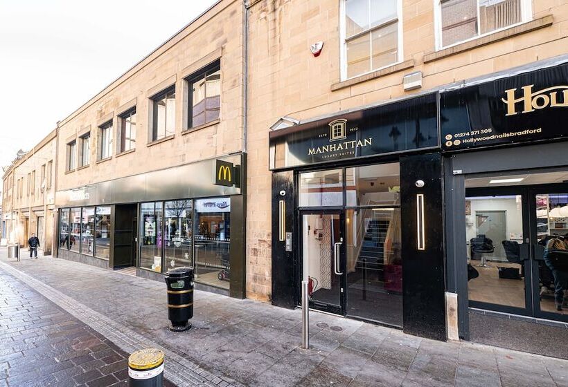 Отель Manhattan Luxury Suites