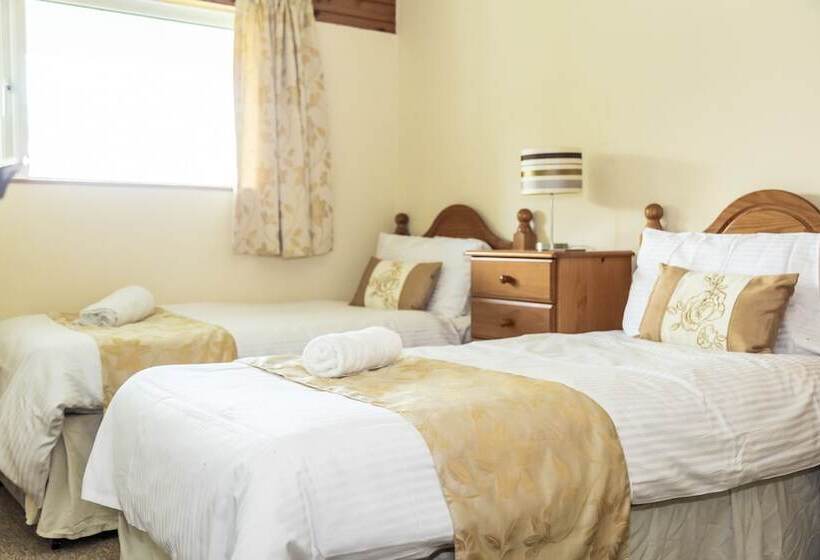 酒店 Over The Horizon Lodges