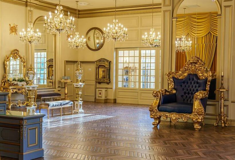 فندق Puy Du Fou France – Hôtel Le Grand Siècle