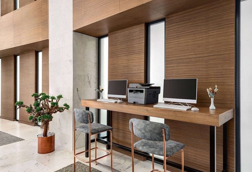 בית מלון כפרי Ramada By Wyndham Karapinar