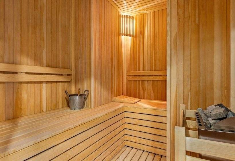 בית מלון כפרי Ramada By Wyndham Karapinar