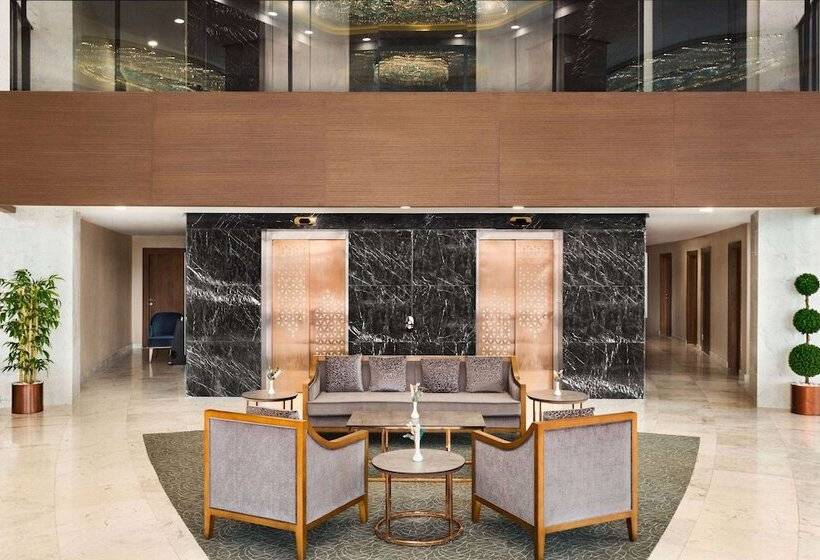 בית מלון כפרי Ramada By Wyndham Karapinar