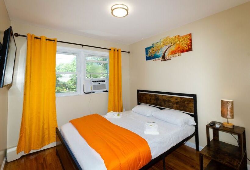 فندق ريفى Cheerful & Beautiful 3 Bedroom Ranch