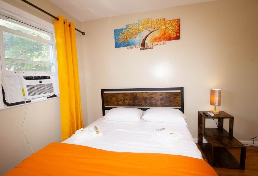 فندق ريفى Cheerful & Beautiful 3 Bedroom Ranch