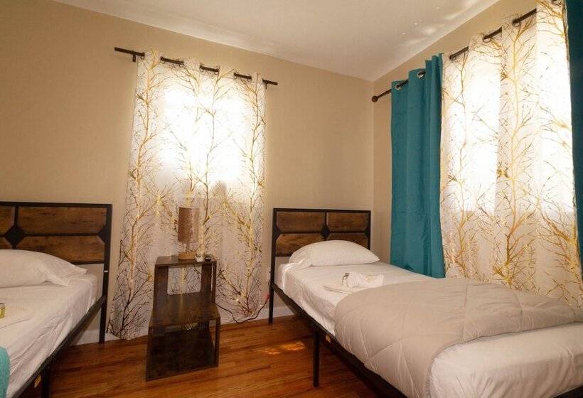 فندق ريفى Cheerful & Beautiful 3 Bedroom Ranch