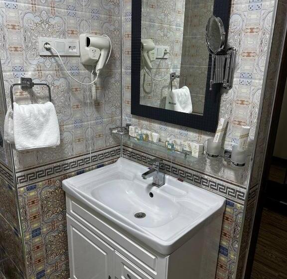 فندق Shahristan Plaza