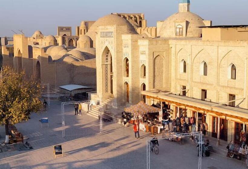 فندق Shahristan Plaza