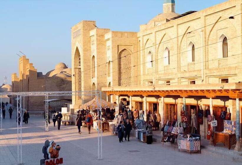 فندق Shahristan Plaza