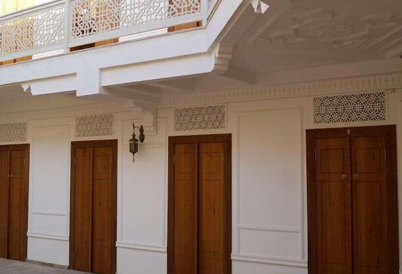 فندق Shahristan Plaza