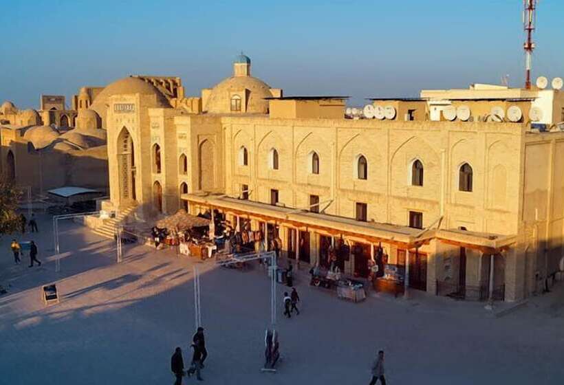 فندق Shahristan Plaza