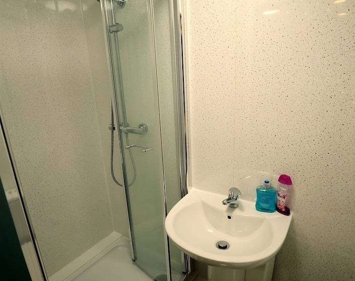 Отель Boutique Shut Eyes In London