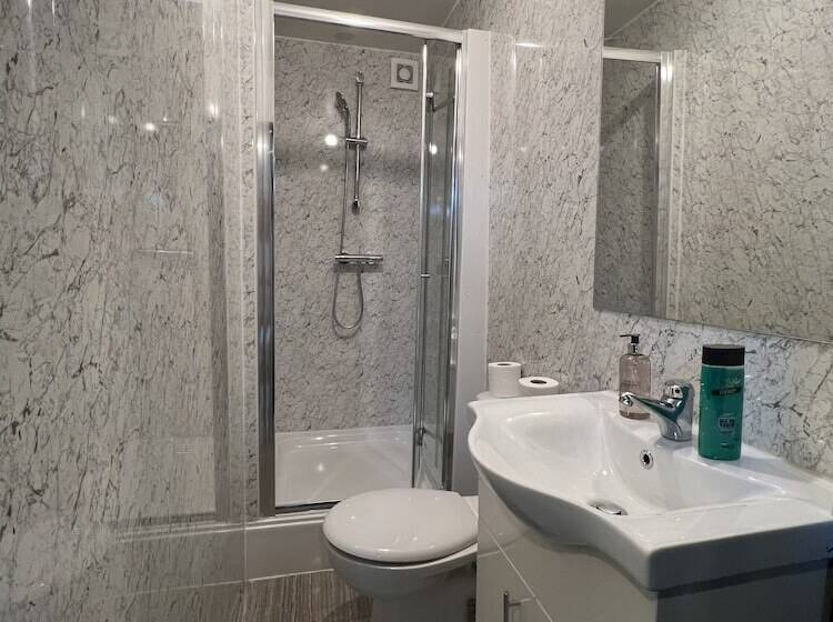 Отель Boutique Shut Eyes In London