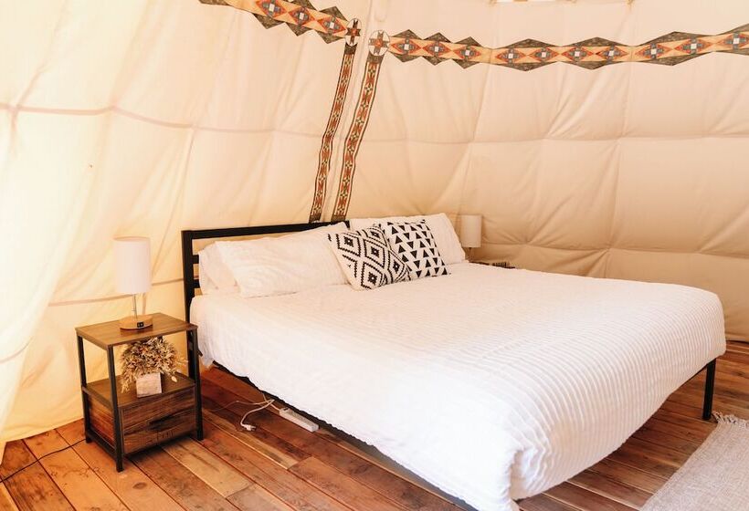 בית מלון כפרי Starlight Retreat Yellowstone