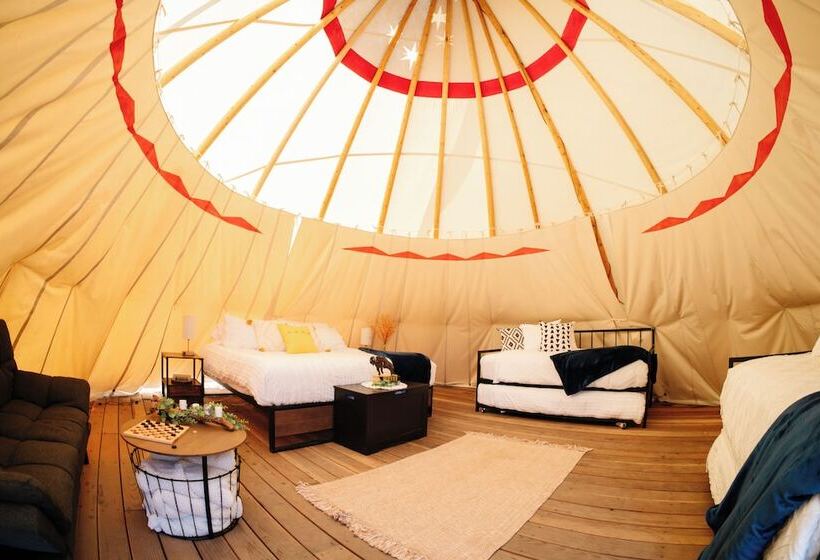 בית מלון כפרי Starlight Retreat Yellowstone