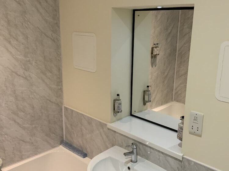 בית מלון כפרי The Hedges