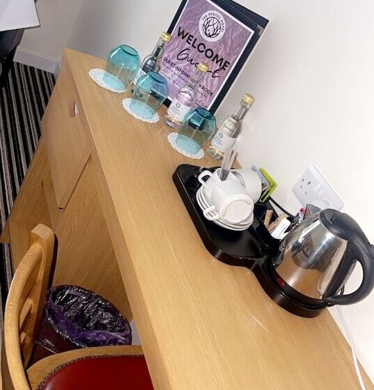 בית מלון כפרי The Hedges