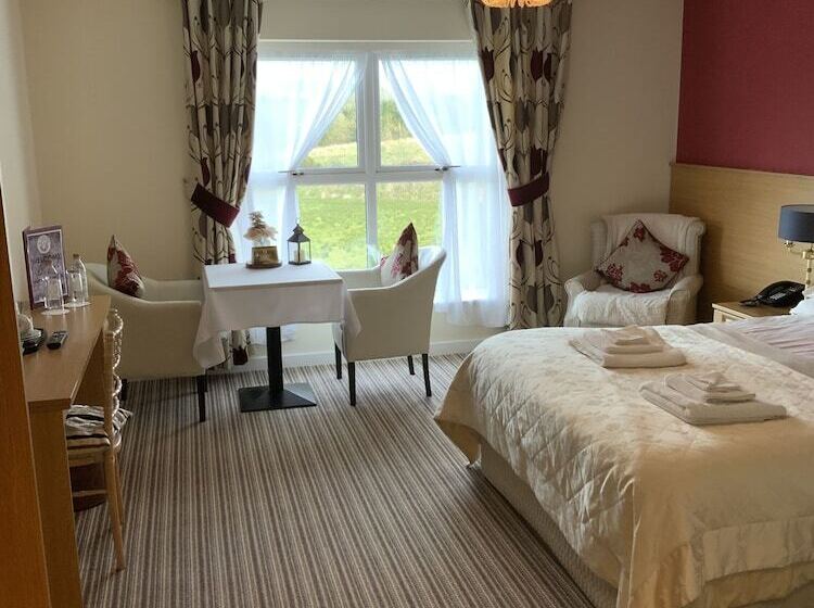 בית מלון כפרי The Hedges