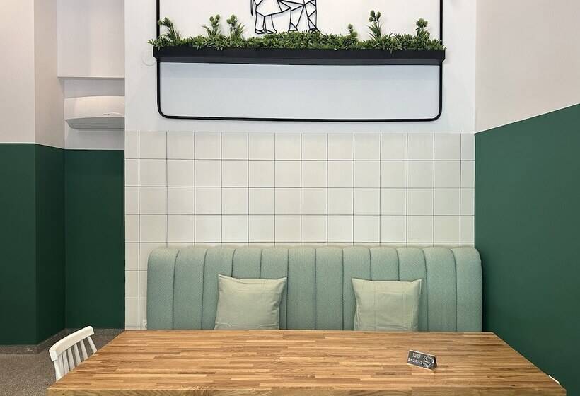 فندق Urban Elephant Suites