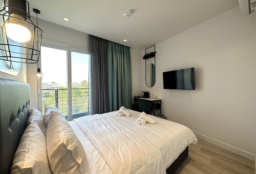 فندق Urban Elephant Suites