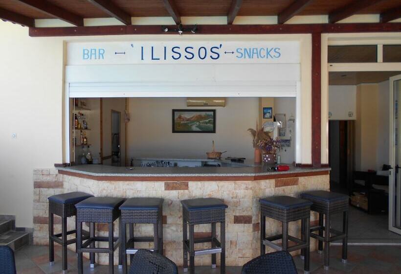 Ilissos Apartments