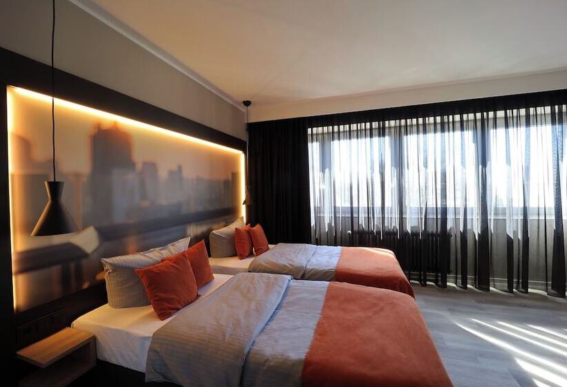 Juststay Mülheim Hotel & Apartments