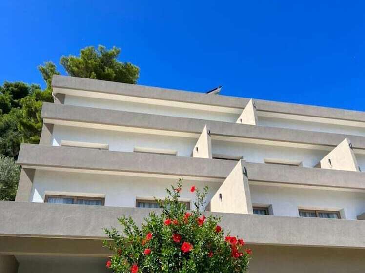 Kaiser Luxury Suites
