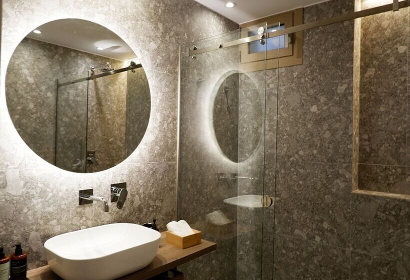 Kaiser Luxury Suites