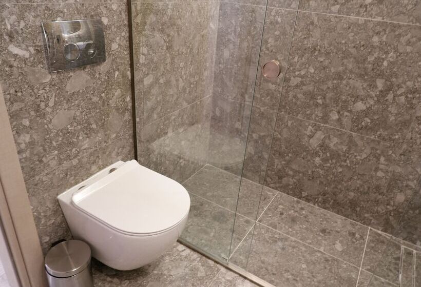 Kaiser Luxury Suites